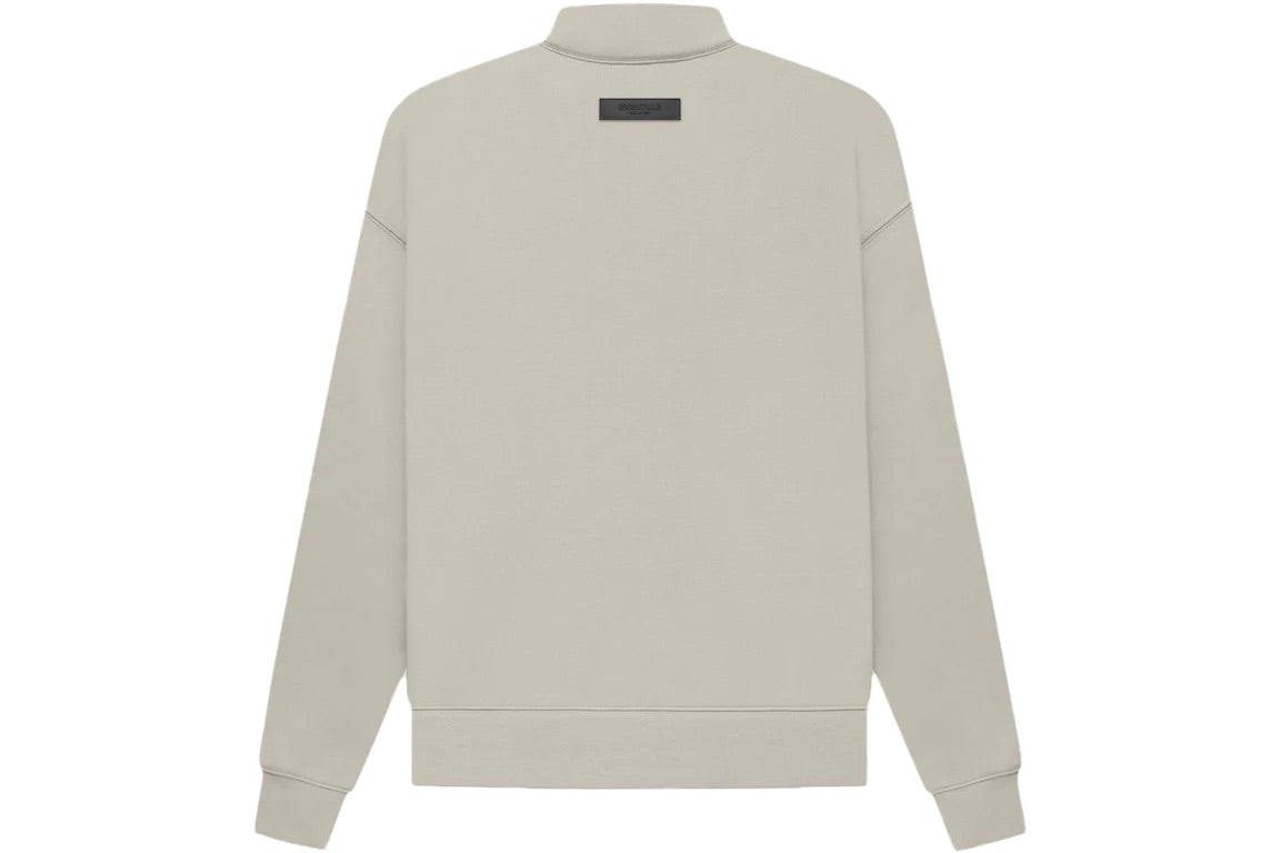 ESSENTIALS FOG MOCKNECK SMOKE