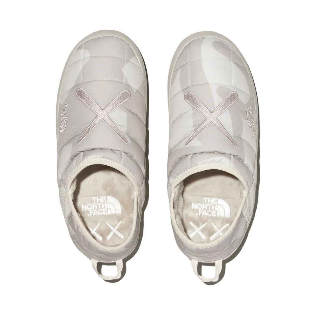 KAWS X THE NORTH FACE THERMOBALL TRACTION MULE VP MOONLIGHT IVORY