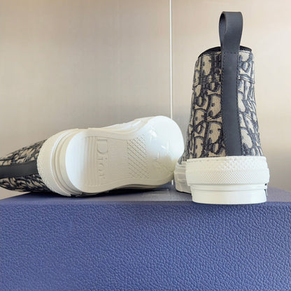 Dior b23
