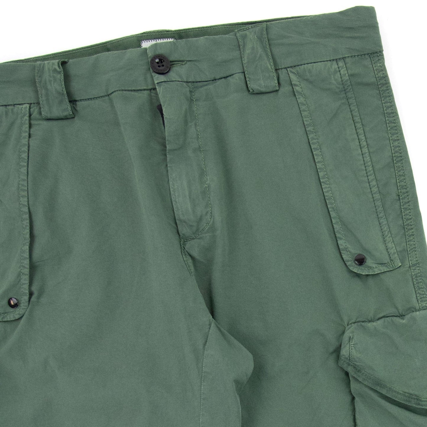 Cp Company Bermuda Cargo Lens Shorts Green 668