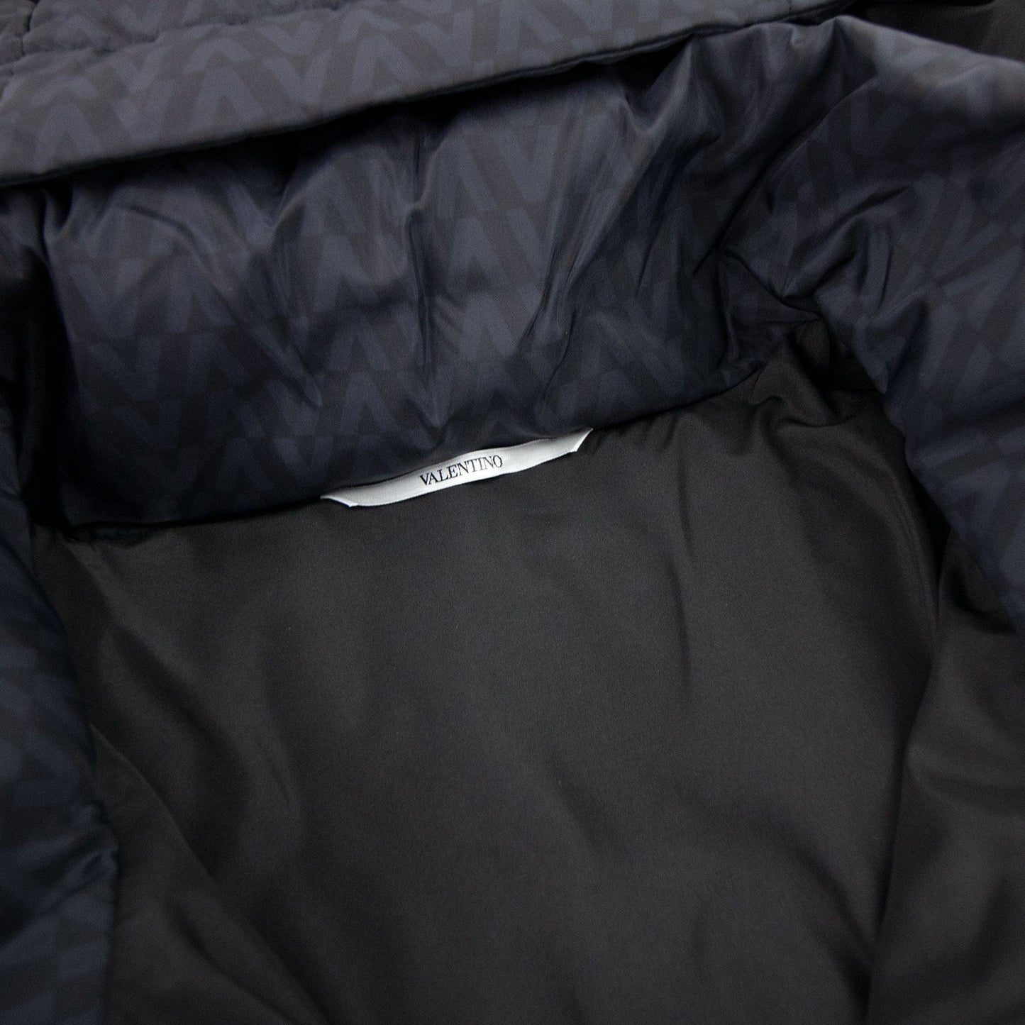 Valentino All Over Optical Valentino Print Hooded Nylon Down Navy