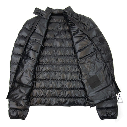 Moncler Larmor Short Down Jacket Black 999