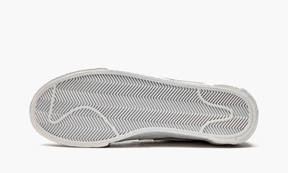 NIKE BLAZER LOW SACAI WHITE PATENT LEATHER