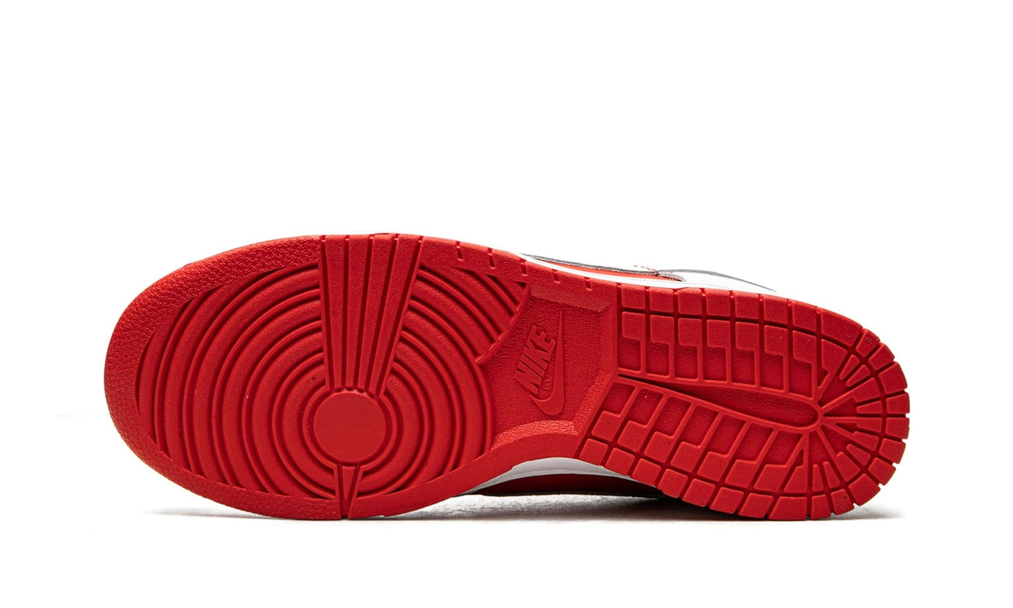 NIKE DUNK LOW REVERSE UNIVERSITY RED