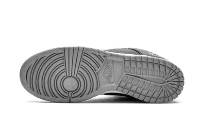 NIKE X SUPREME SB DUNK LOW JEWEL SWOOSH SILVER / BLACK