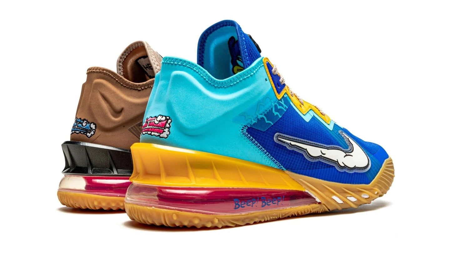 NIKE LEBRON 18 CAYOTE VS ROADRUNNER SPACE JAM