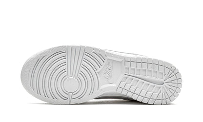 NIKE DUNK LOW TRIPLE WHITE (W)