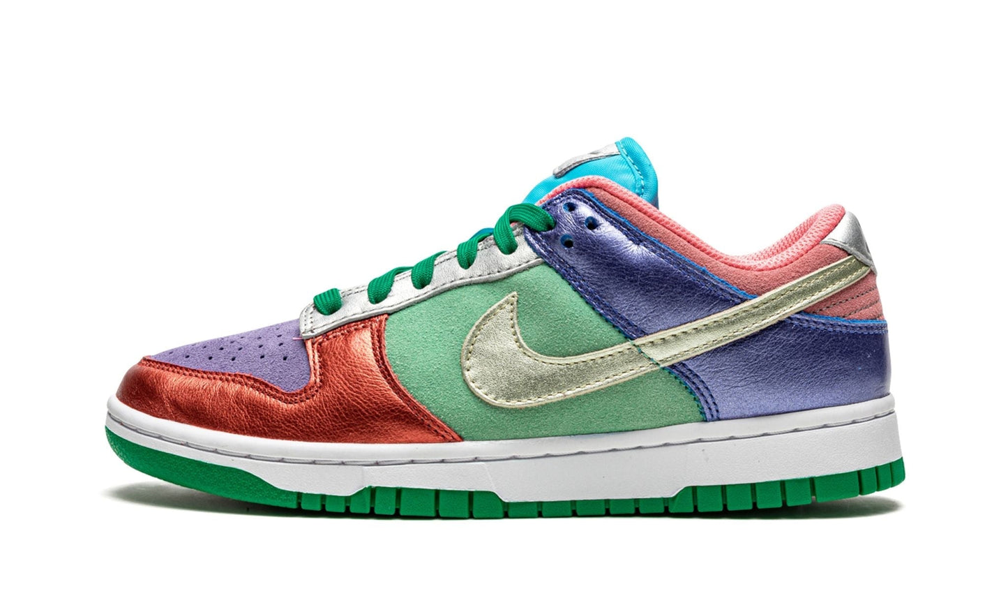 NIKE DUNK LOW SUNSET PULSE (W)