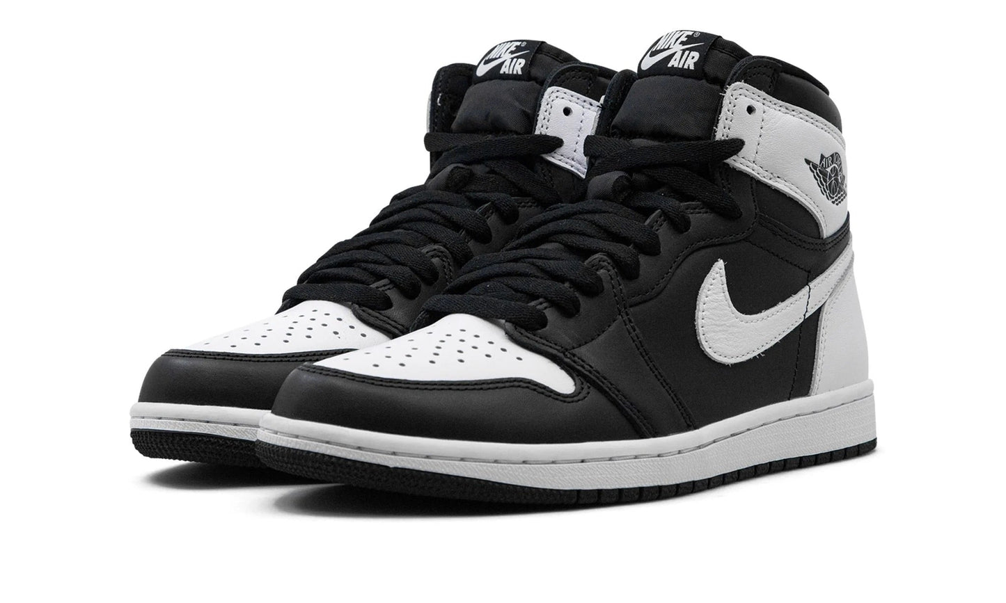 JORDAN 1 RETRO HIGH OG BLACK WHITE