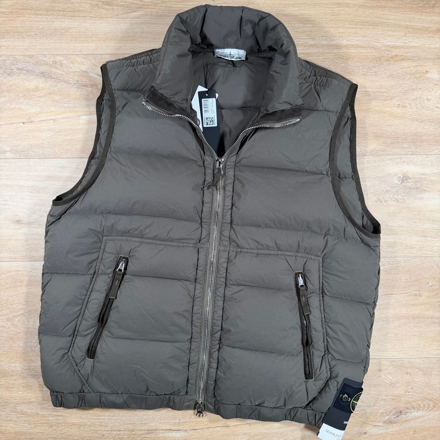 Stone Island Seamless Tunnel Nylon Down-TC Vest in Military Green