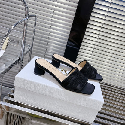 Christian Dior total black