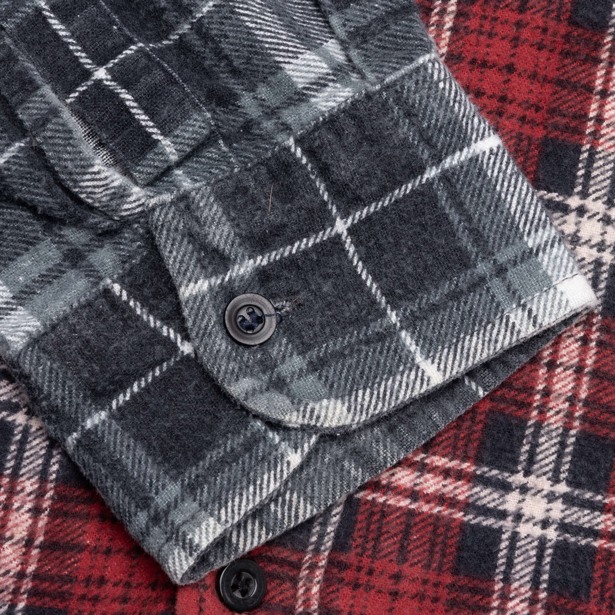 7 Cuts Flannel Shirt - Assorted