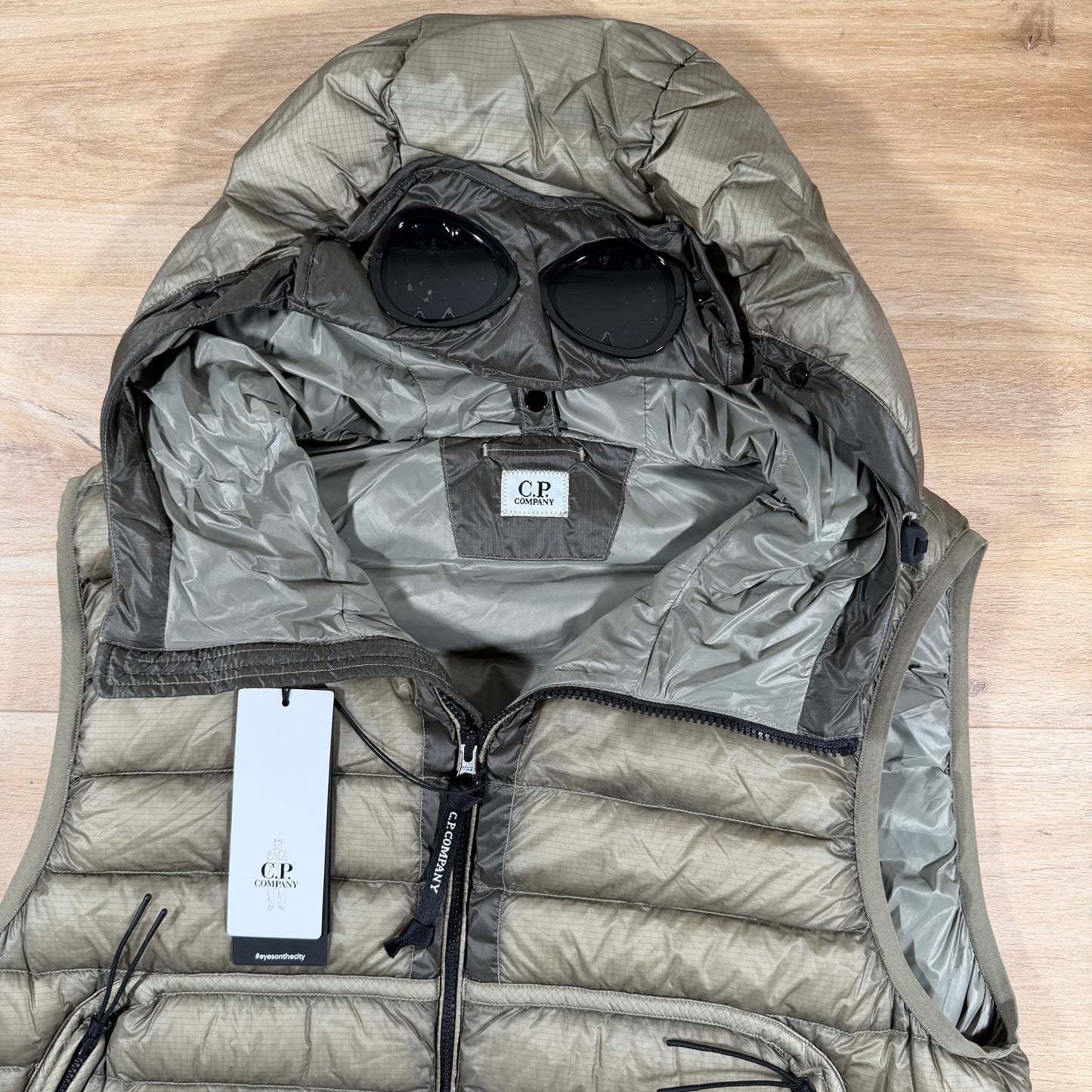 C.P. Company D.D. Shell Goggle Down Gilet in Fungi Grey