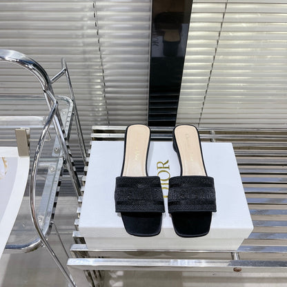 Christian Dior total black