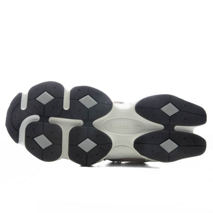 9060 - Mindful Grey/Dark Olivine