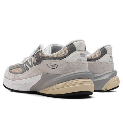 990v6 - Reflection/Marblehead