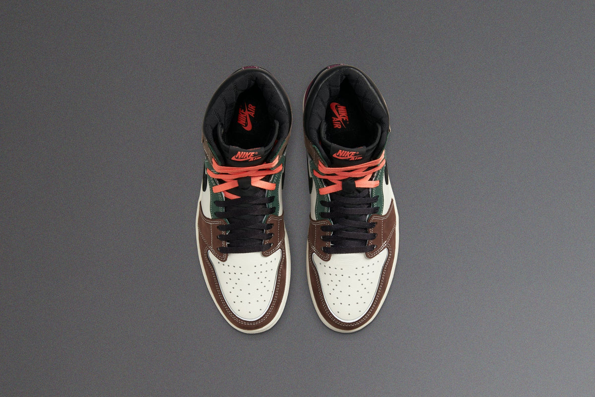 Air Jordan 1 Retro High OG - Black/Archaeo Brown
