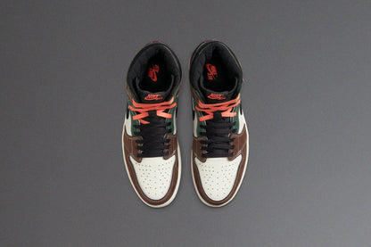 Air Jordan 1 Retro High OG - Black/Archaeo Brown
