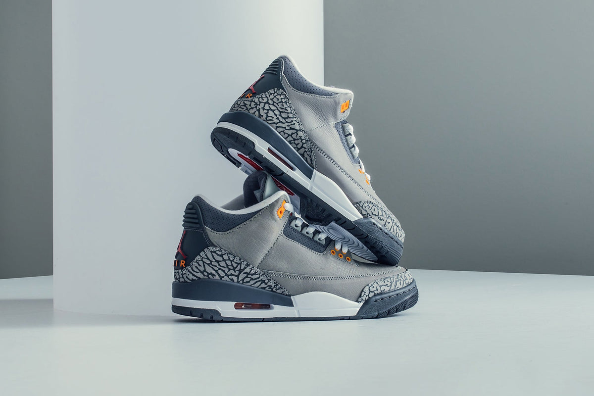 Air Jordan 3 Retro (GS) "Cool Grey" - Silver/Sport Red