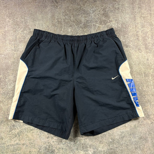 Nike Shorts (XL)
