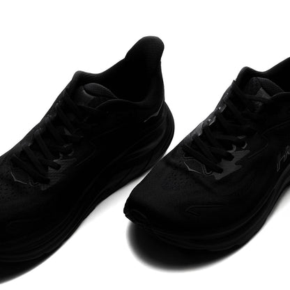 Clifton 10 - Black/Black