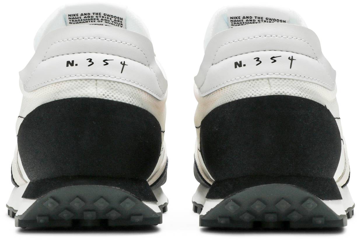 NIKE DAYBREAK TYPE SUMMIT WHITE