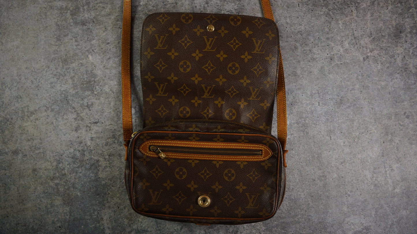 Louis Vuitton Shoulder Bag