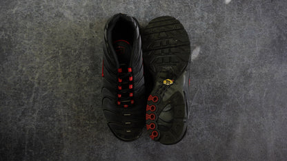 Nike TN Air Max Plus 'Black Gradient Red' (45)
