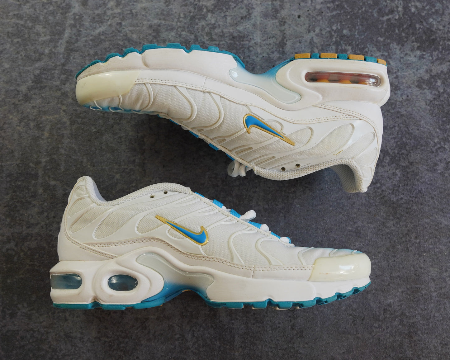 NIKE AIR MAX PLUS TN SE (GS) 'BLUE GLOW' (38.5)