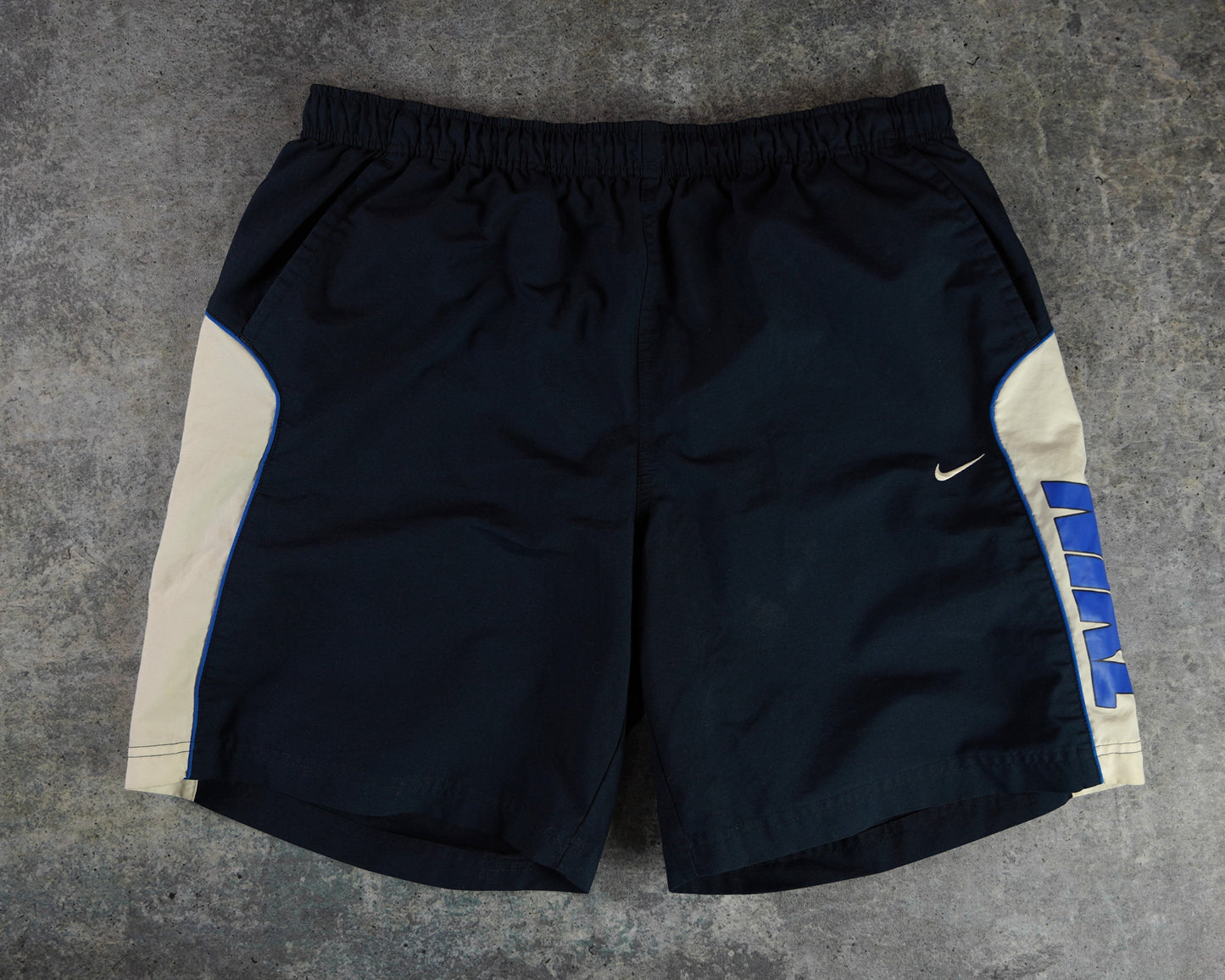 Nike Shorts (L)