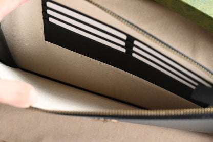 Gucci Pochette