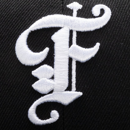Feature x New Era 59FIFTY Fitted Old English F La Jolla - Black/White