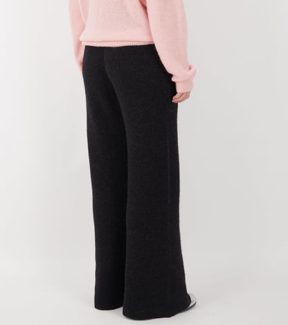 Modest Pants Black