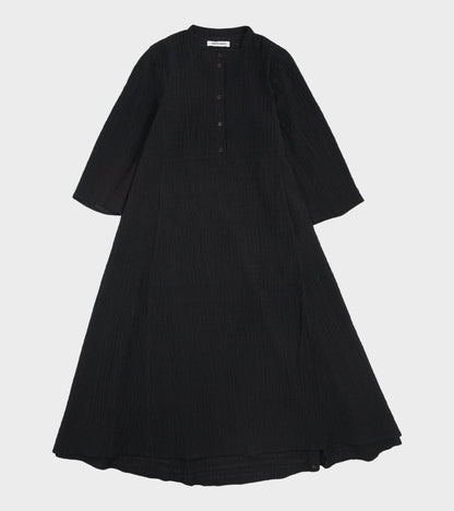 Low Pulse Dress Black