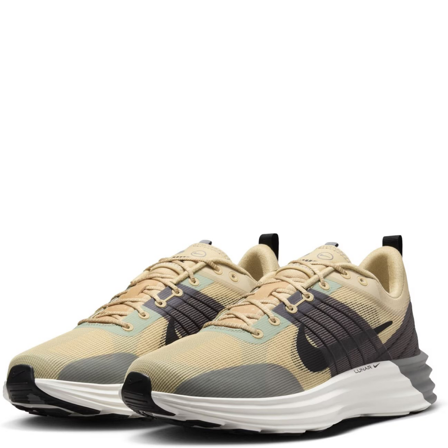 Nike Lunar Roam Trainers