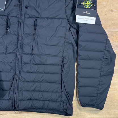 Stone Island Seamless Tunnel Down-TC Stand Collar Jacket in Black