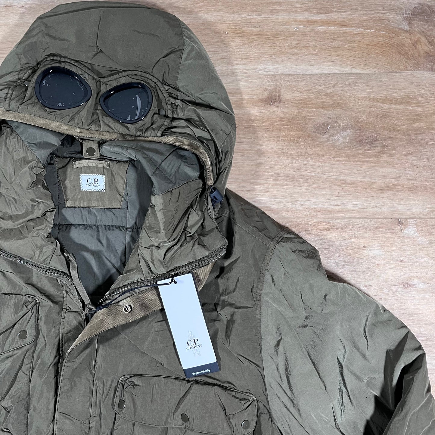 C.P. Company Chrome-R Padded Goggle Jacket in Ivy Green