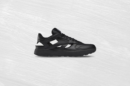 Maison Margiela x Reebok Décortiqué’ Classic Leather Sneaker - Black