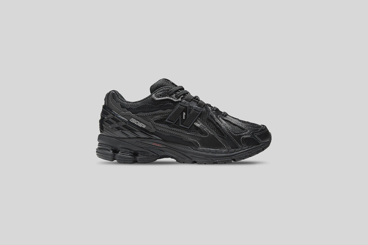 1906 - Black/Silver Metallic/Crimson