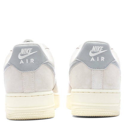 Air Force 1 '07 LV8 - Sail/Light Smoke Grey/Photon Dust