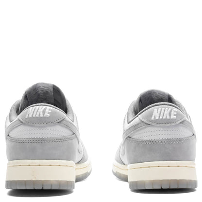 Women's Dunk Low - Cool Grey