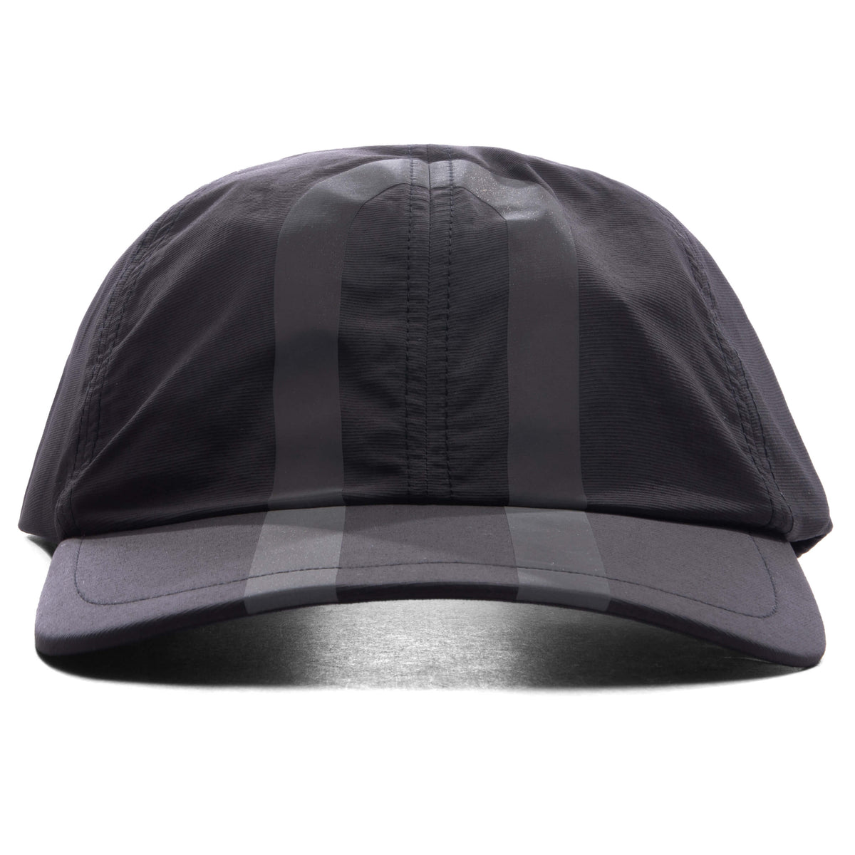 On x IKON On Cap - Magnet/Black
