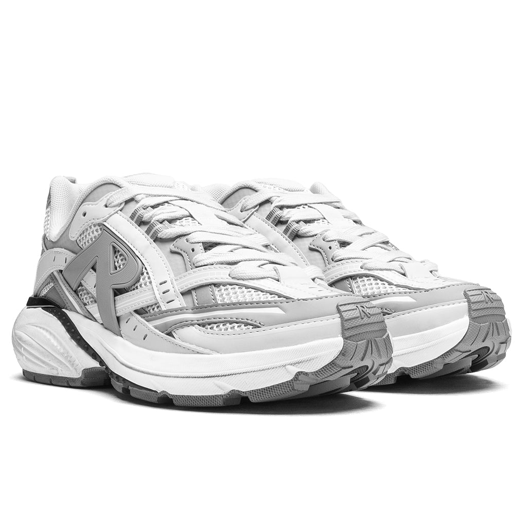 Storm Runner - Ultimate Grey