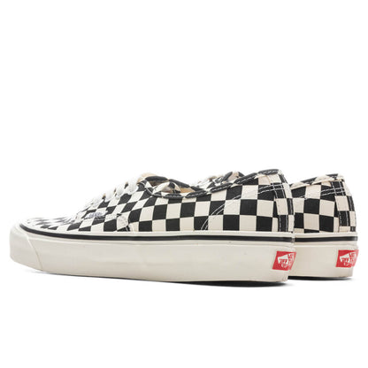 Authentic 44 DX 'Anaheim Factory' - Black/White