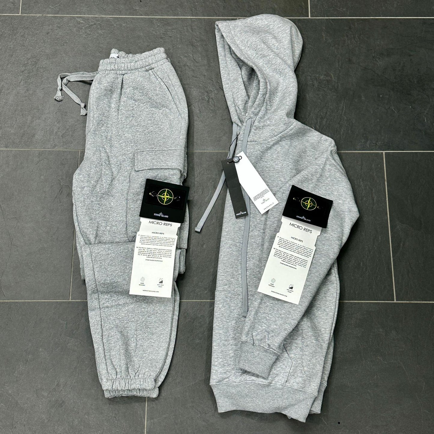 Tuta completa stone island GRIGIA