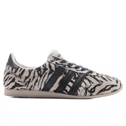 Women's Japan - Off White/Core Black/Core Black