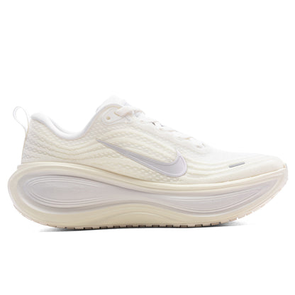 Women's Vomero Plus - Sail/Summit White/Alabaster