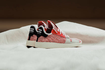 adidas Originals x Pharrell Williams 'Tennis HU v2' - Scarlet/White