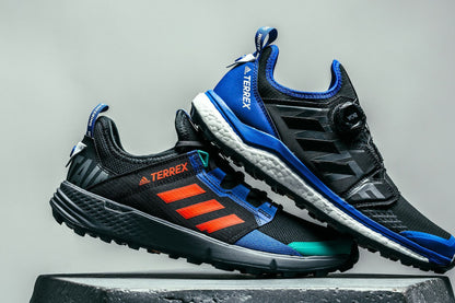 adidas Originals x White Mountaineering Terrex Agravic Speed + - Core Black/Active Orange/Collegiate Royal