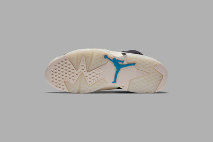 Women's Air Jordan 6 Retro "Light Smoke" - Black/Chrome
